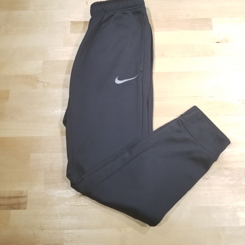 Nike men's therma-fit pants, size small